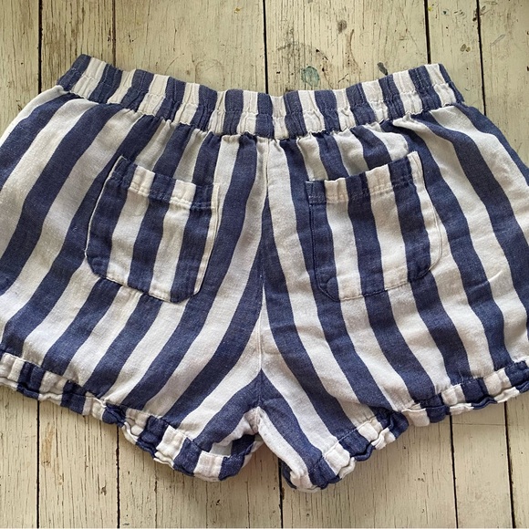 Pact white shorts with blue stripes size XL - Picture 3 of 3